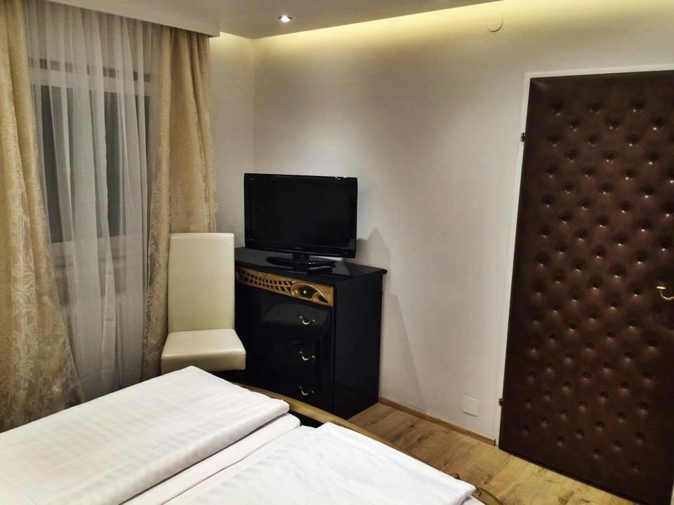 Stadthotel Restaurant Auerhahn วอคลาบรุค ห้อง รูปภาพ