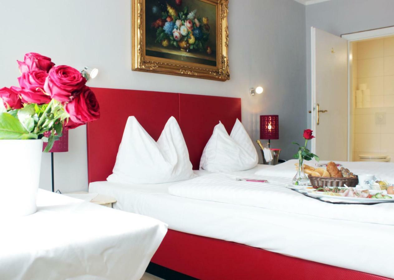 Stadthotel Restaurant Auerhahn วอคลาบรุค ภายนอก รูปภาพ