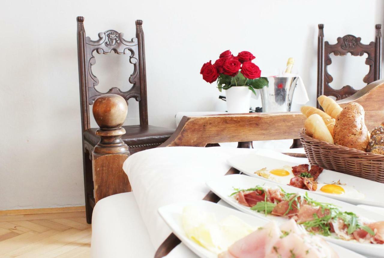 Stadthotel Restaurant Auerhahn วอคลาบรุค ภายนอก รูปภาพ